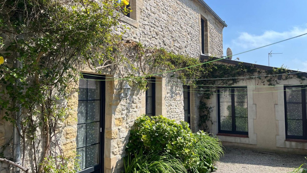 Port-en-Bessin-Huppain Apartment | La Maison de Port – a peaceful escape in a lively fishing village in Normandy