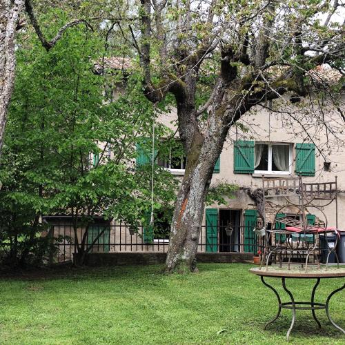 Chameane House | la maison aux volets vert