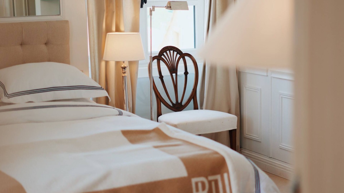 Ampus Bed & Breakfast | La Maison bleue