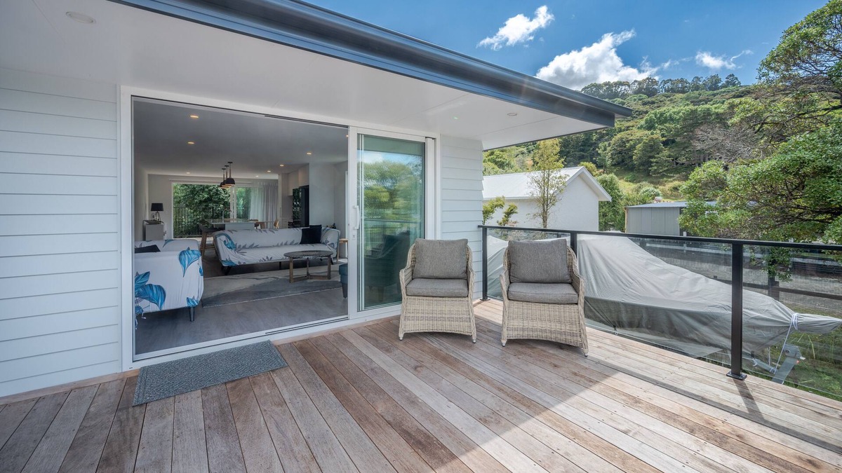 Duvauchelle House | La Maison Costa Lotta - Duvauchelle Holiday Home