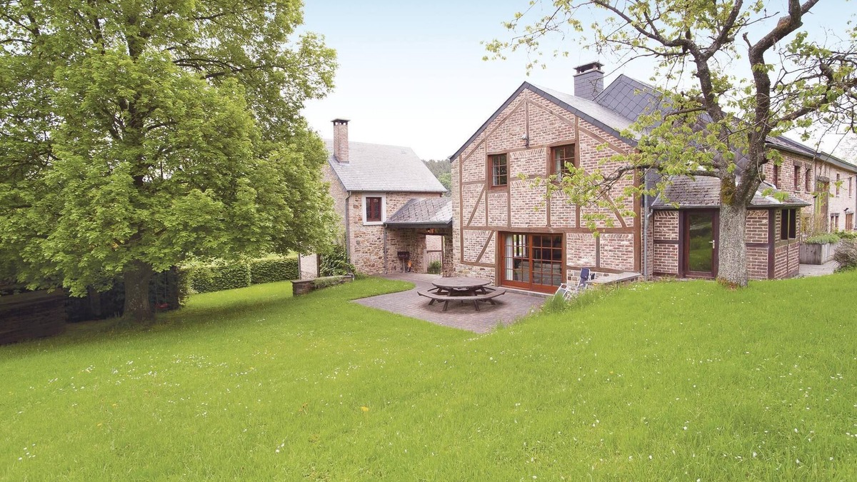 Erezee House | La Maison d'Albertine