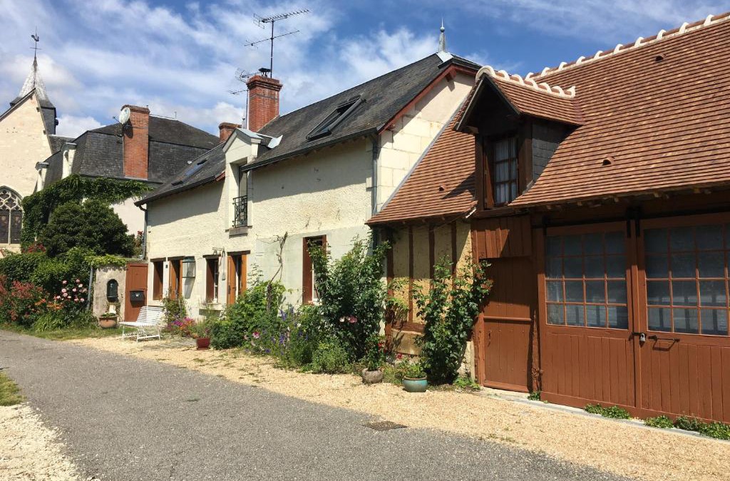 Veuil House | LA MAISON DE LUCIE