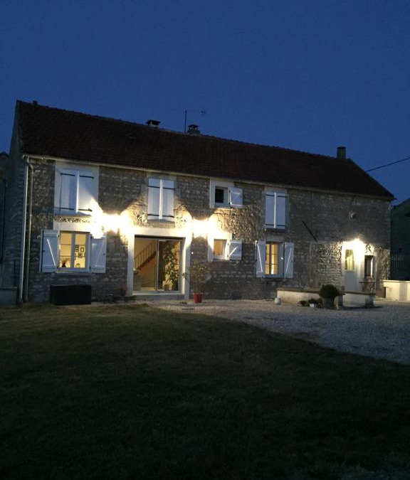 Prehy House | La maison de Lucien, gîte au cœur du vignoble Chablisien