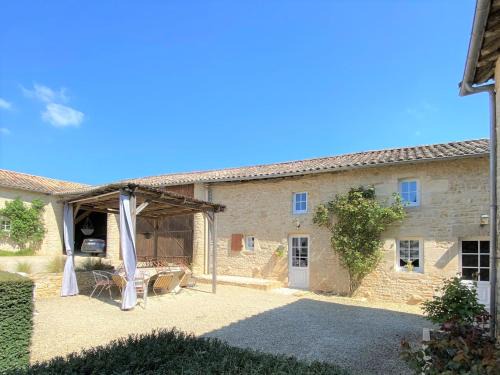 Xaintray House | La Maison de Margot