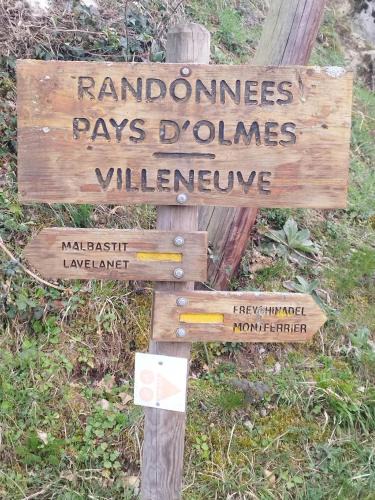 Villeneuve-d'Olmes House | La Maison de Raph
