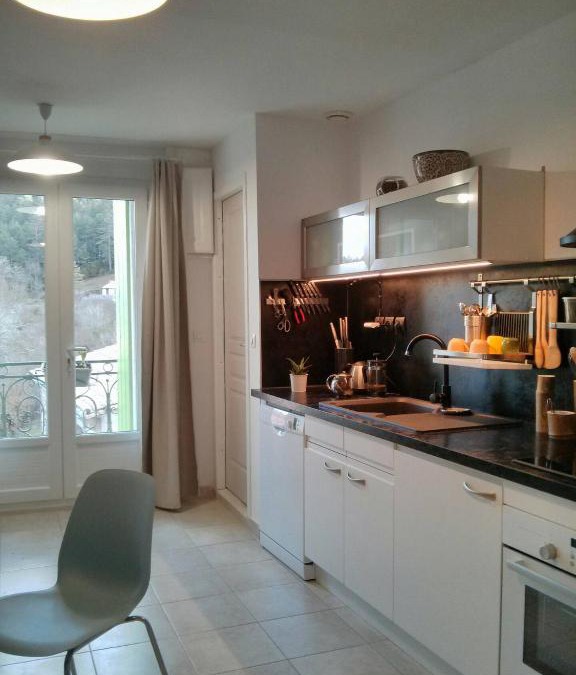 Montdardier Apartment | La maison des créatifs