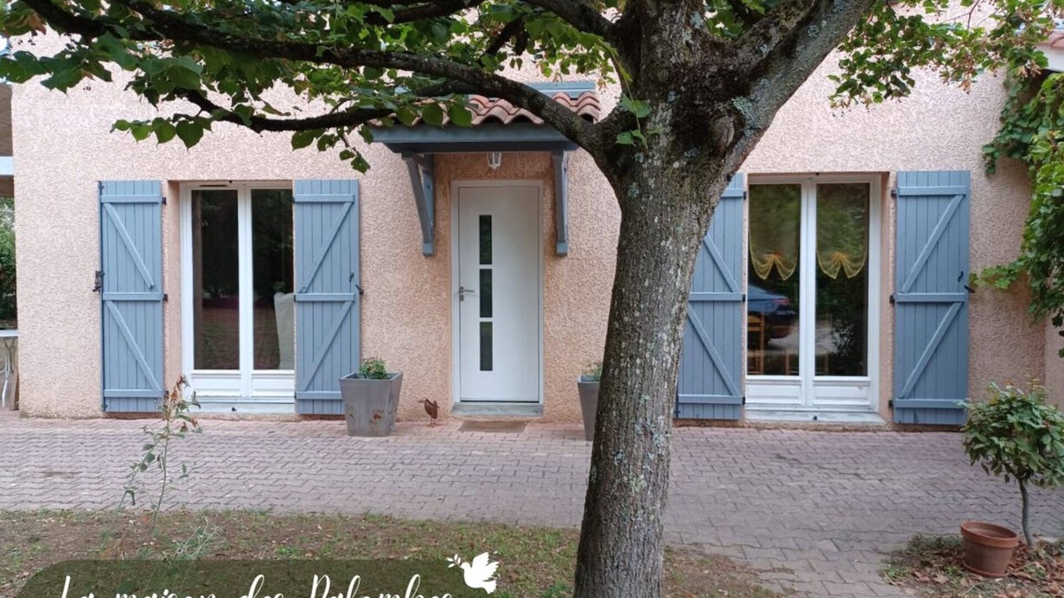 Francheville House | La Maison des Palombes