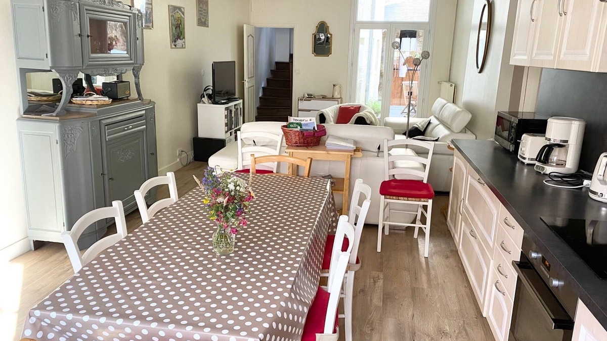 Loches House | La Maison des Remparts - Gite Pour 8 Pers a Loches