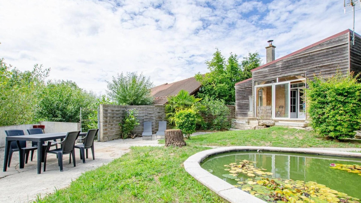 Courtenot House | La Maison des Rives - COURTENOT