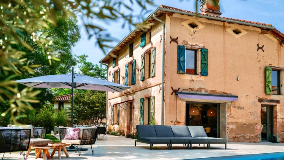 Brens Ski Chalet | La Maison du Bonheur - Swimming pool & Terrace