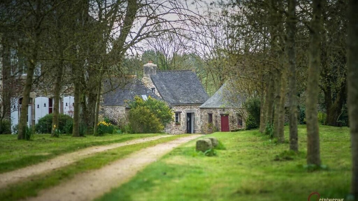 Pleyber-Christ House | La Maison du Cocher à Pleyber-christ