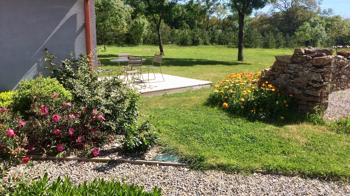 Chaumes-en-Retz Cottage | La Maison du Jardinier: charm, full nature, Pornic 20 minutes, Nantes 30 km
