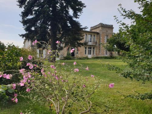 Saint-Ciers-de-Canesse Bed & Breakfast | La Maison du Séguy