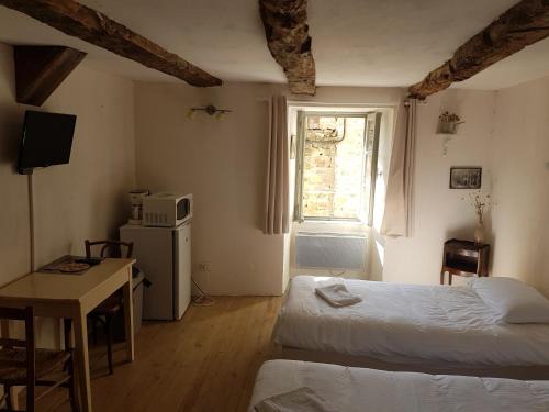 Sainte-Eulalie-de-Cernon House | La maison d'Angèle