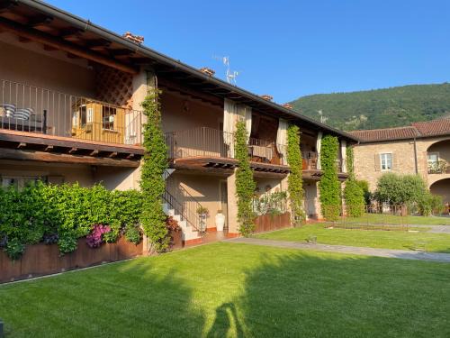 Colombaro Apartment | La Maison in Franciacorta