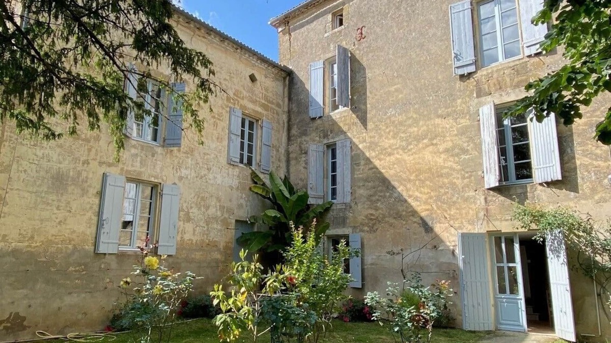 Meilhan-sur-Garonne House | La Maison Jeanneau - Beautifully renovated fifth-generation family home.