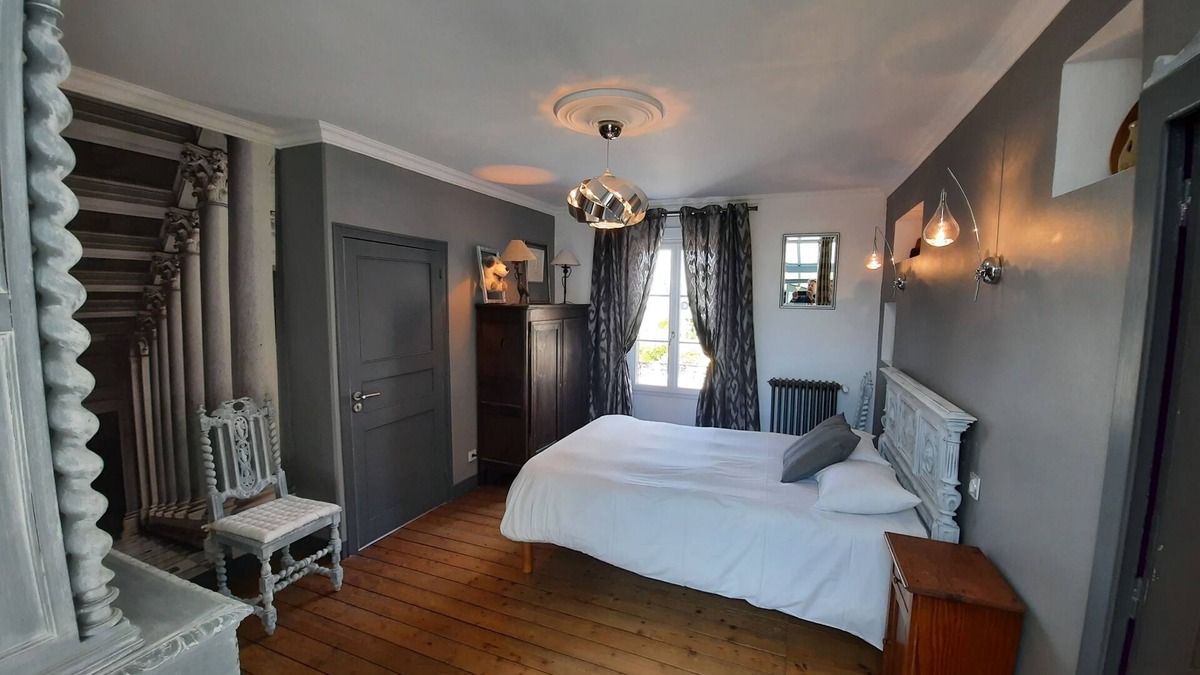 Saint-Pern House | La Maison Jeanne
