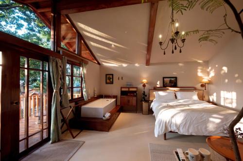 Baiyun Ski Chalet | La Maison Sereine