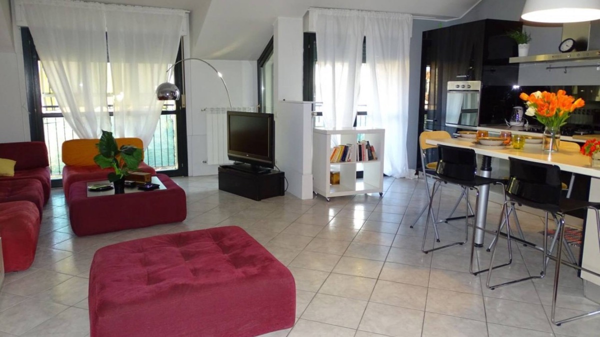Fagnano Olona Apartment | La Maison Violette Fagnano Olona