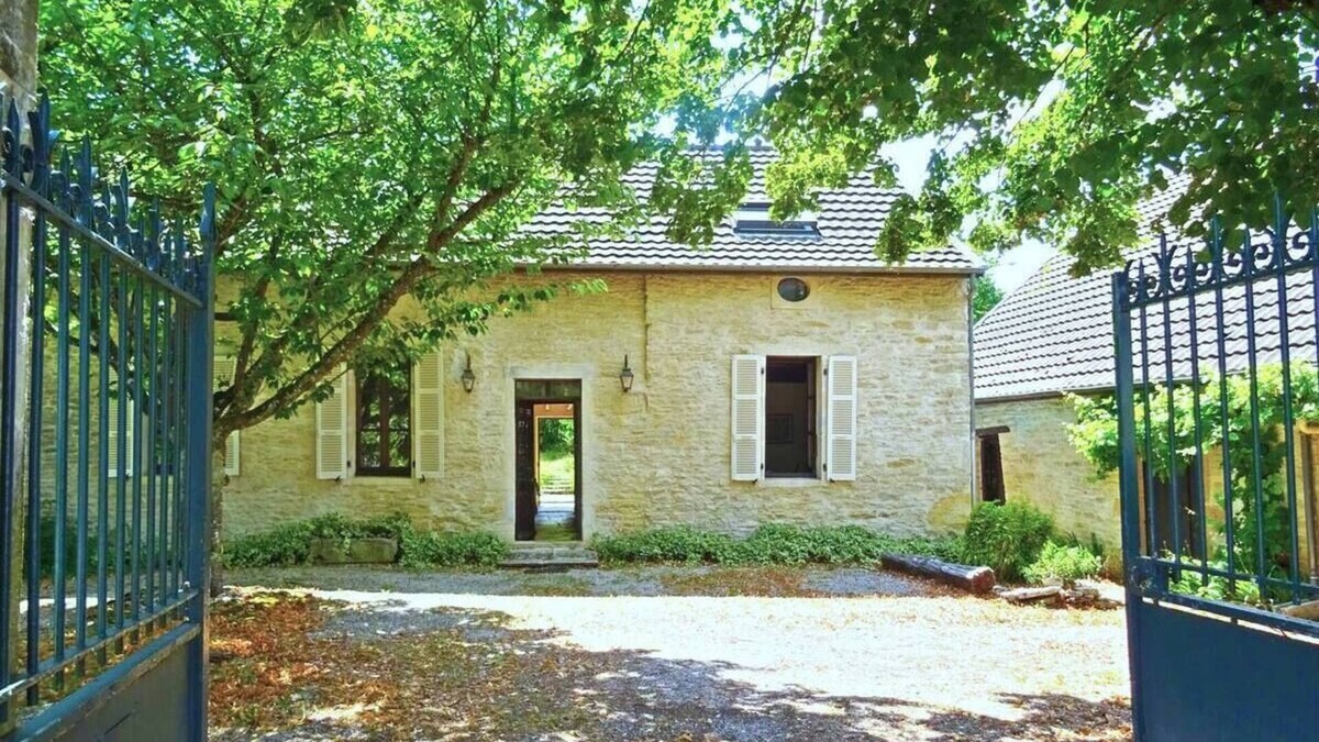 Malain Bed & Breakfast | La Malinette B&b, Calm & Authenticity