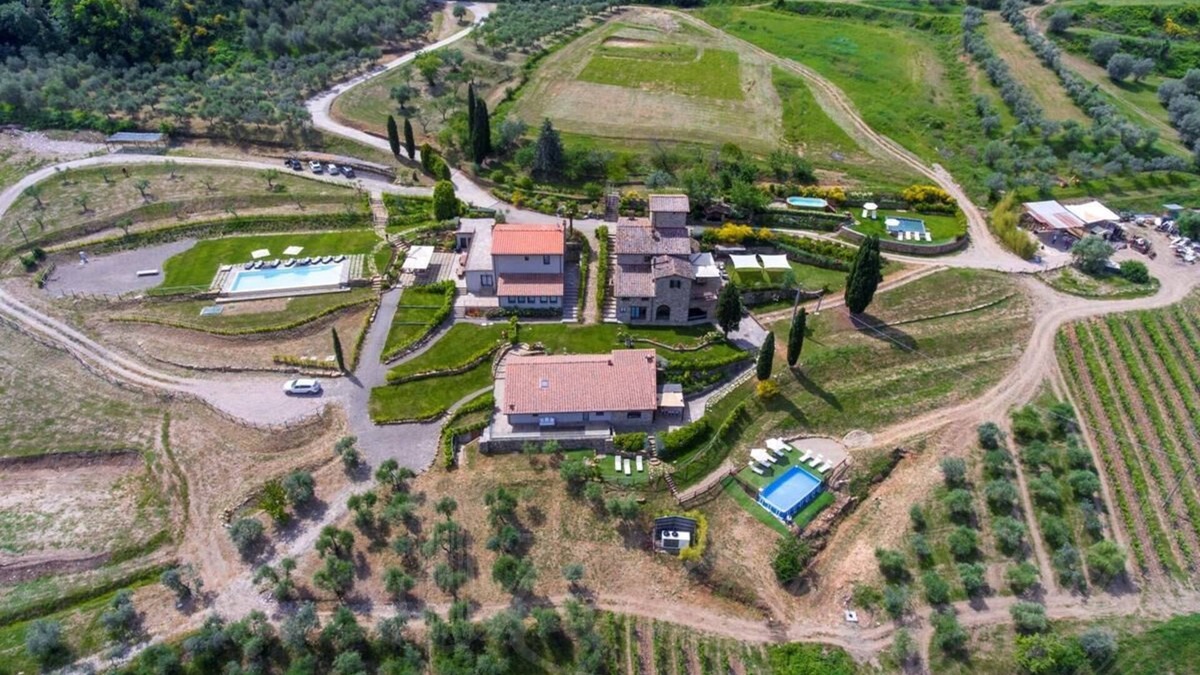 Panzano in Chianti Villa | La Marcellina Estate in Tuscany by Fantasia Villas
