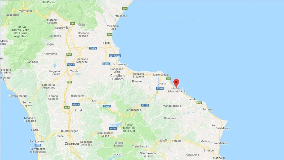 Marina di Mandatoriccio Apartment | LA MARINA RESIDENCE CLUB: Three-roomed apartment (sleeps 4 + 3) # 10