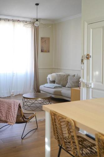 Brive-la-Gaillarde Apartment | La Marie-Louise
