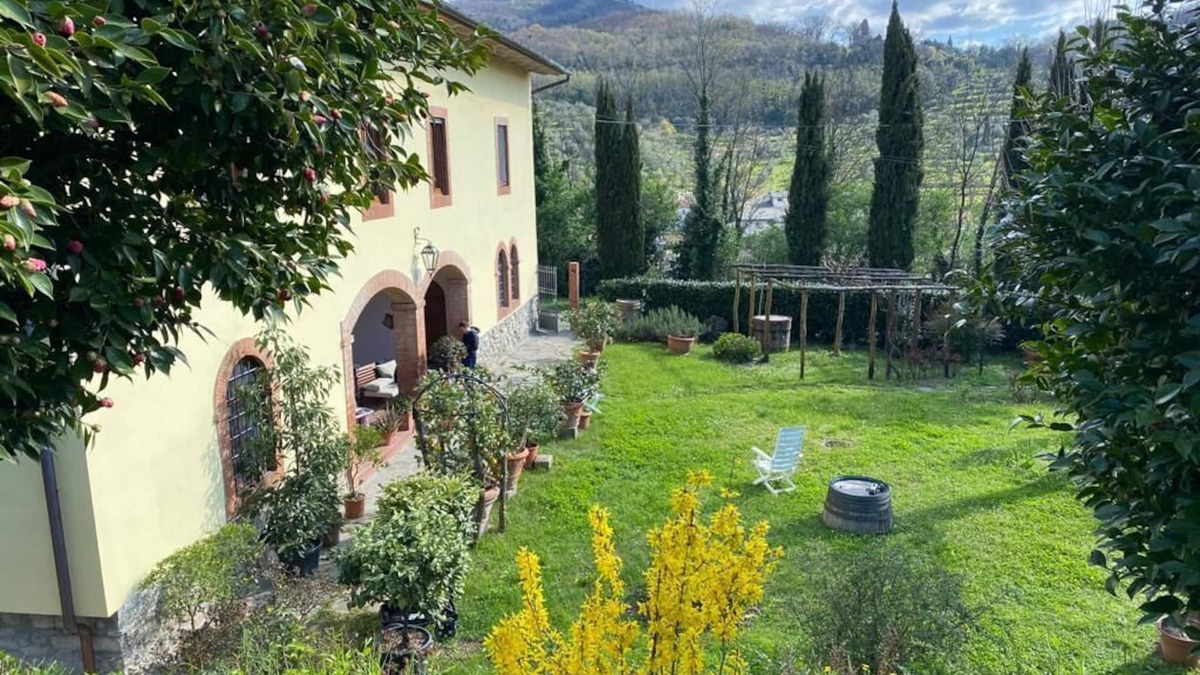 Saturnana House | La maroneta - family friendly property with Tuscan flair