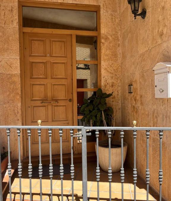 Malon House | La Mejana