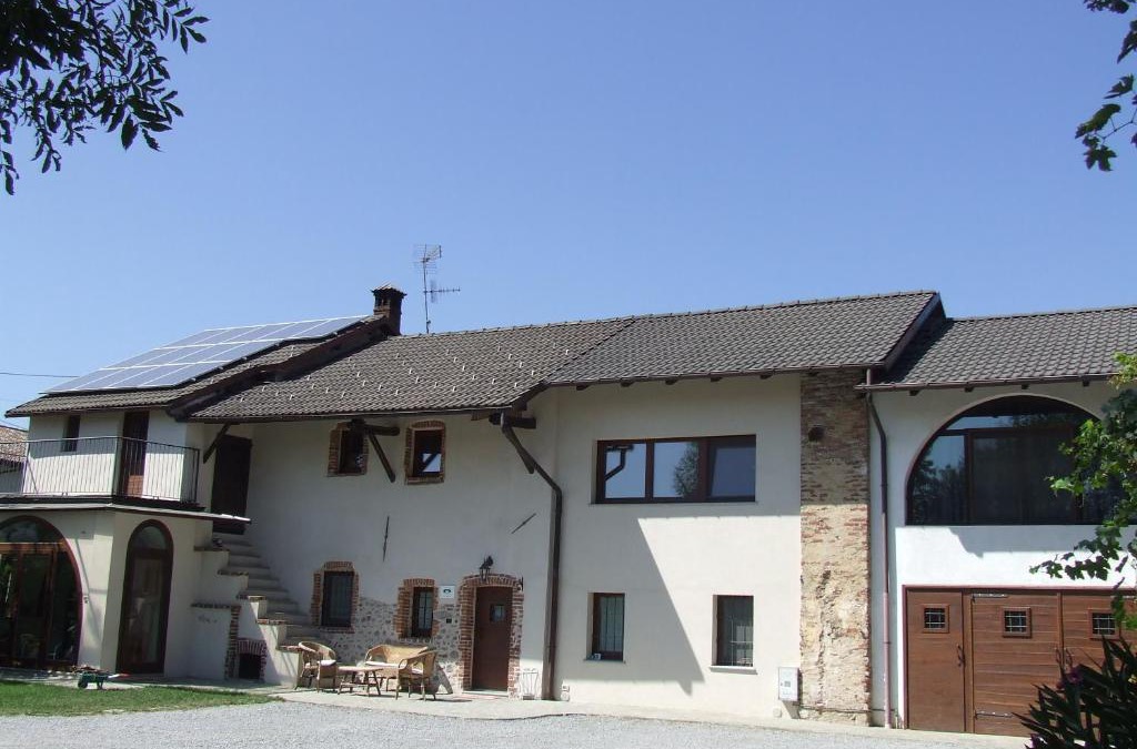 Boves Apartment | La Meridiana, monolocale in cascina ristrutturata