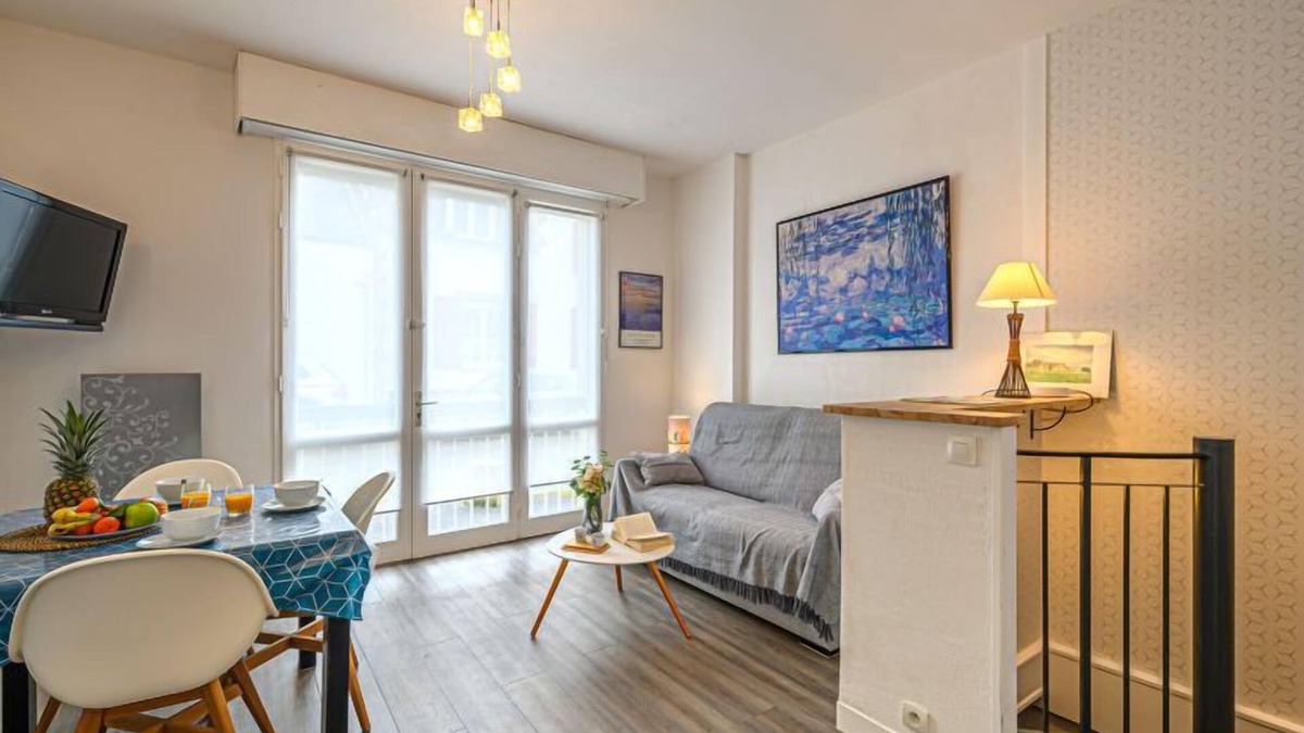 La Trinite-sur-Mer Apartment | La Meunerie by Interhome