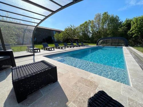 Le Poire-sur-Vie Apartment | La Millière - Piscine & campagne - Céleste