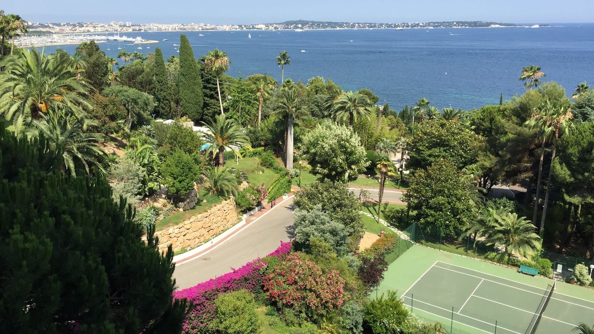 Vallauris Apartment | La Mirandole breathtaking view, seaside, beach, park, beautiful apartment 100m2