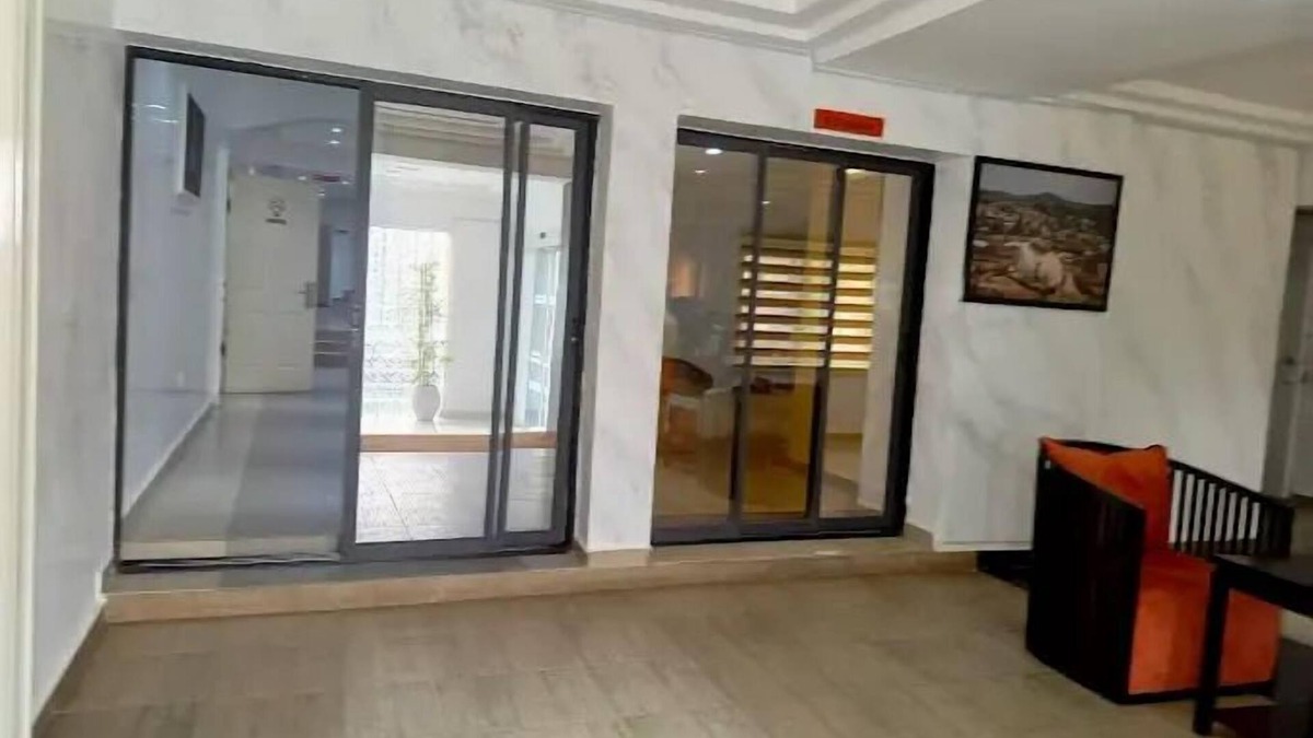 Jos Hotel | La Monde Hotel and Suites