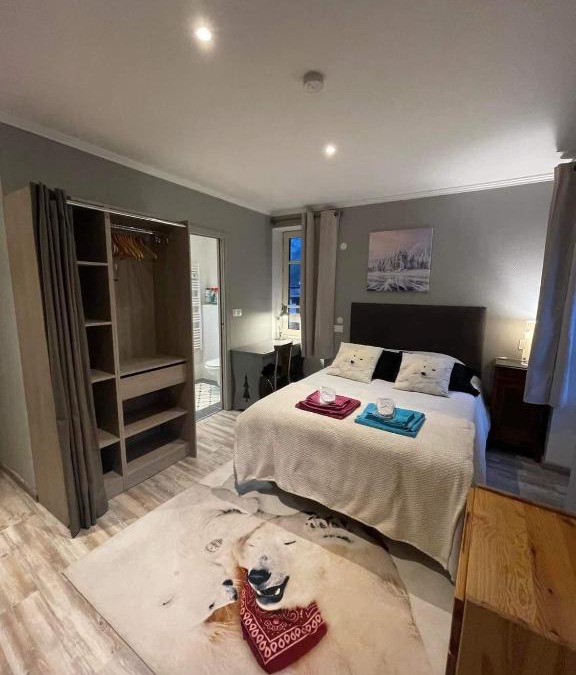 Moutiers Apartment | la Montagnette l oursson CHAMBRE maison en travaux de 10h a 17h