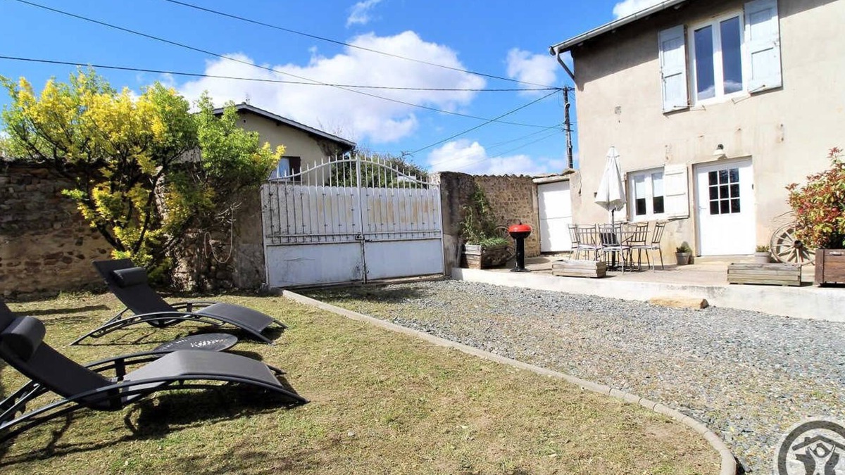 Villie-Morgon House | La Morcille - VILLIE MORGON