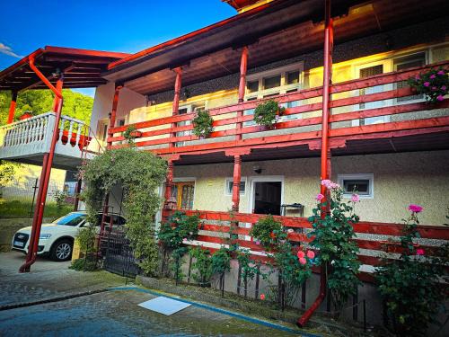 Horezu House | La Mosie