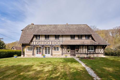 Beaumont-le-Roger House | La Musardière - Cottage avec Grand Jardin