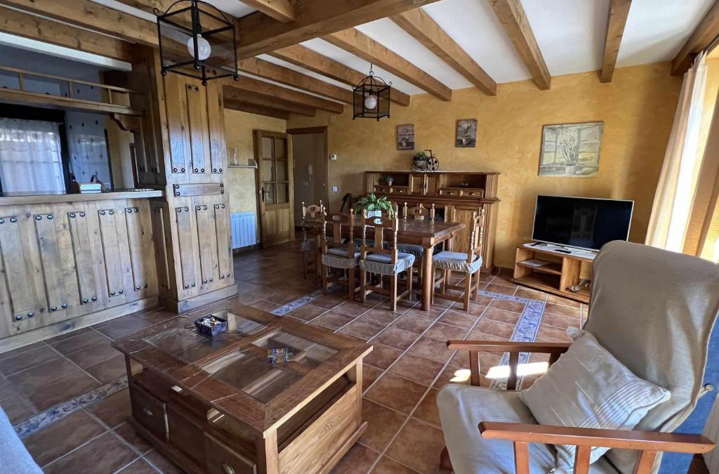 Navarredonda de Gredos Apartment | La Nava de Gredos acogedor piso con vistas