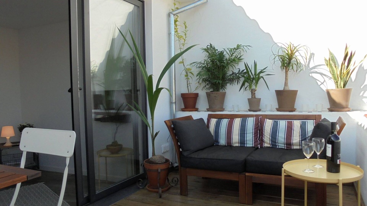 La Victoria Apartment | La Niña Chica, a A lovely studio with private terrace in the centre of Malaga