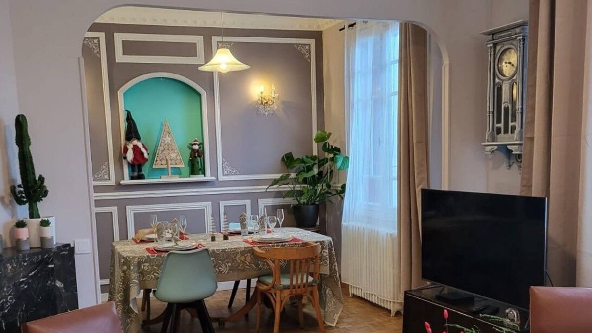 Foix Apartment | La Note Verte charming gîte in the center of Foix Ariege Pyrenees