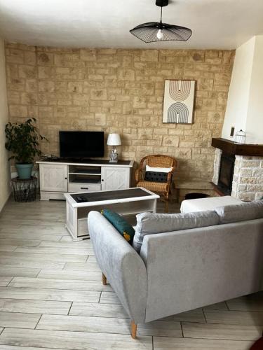 Savigny-en-Veron House | La P'tite Véronnaise