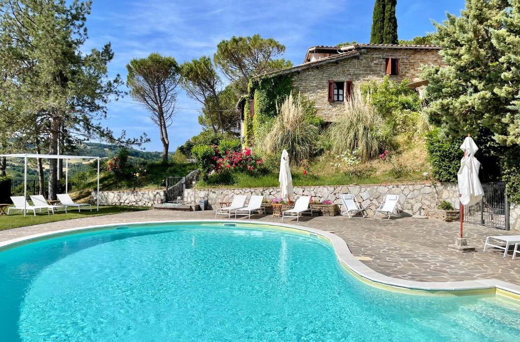 Monteluiano House | La Panoramica Gubbio - Maison de Charme - Casette e appartamenti self catering per vacanze meravigliose!