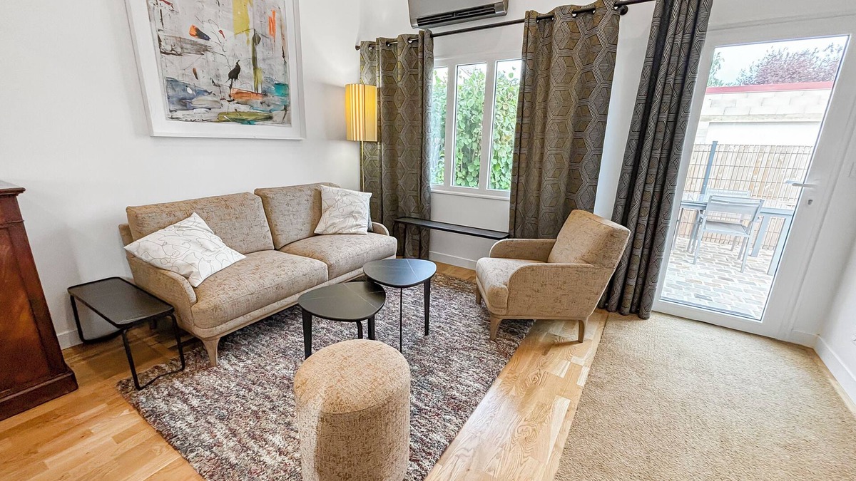 Bretigny-sur-Orge House | La Parenthèse, near Paris, Terrace and Parking