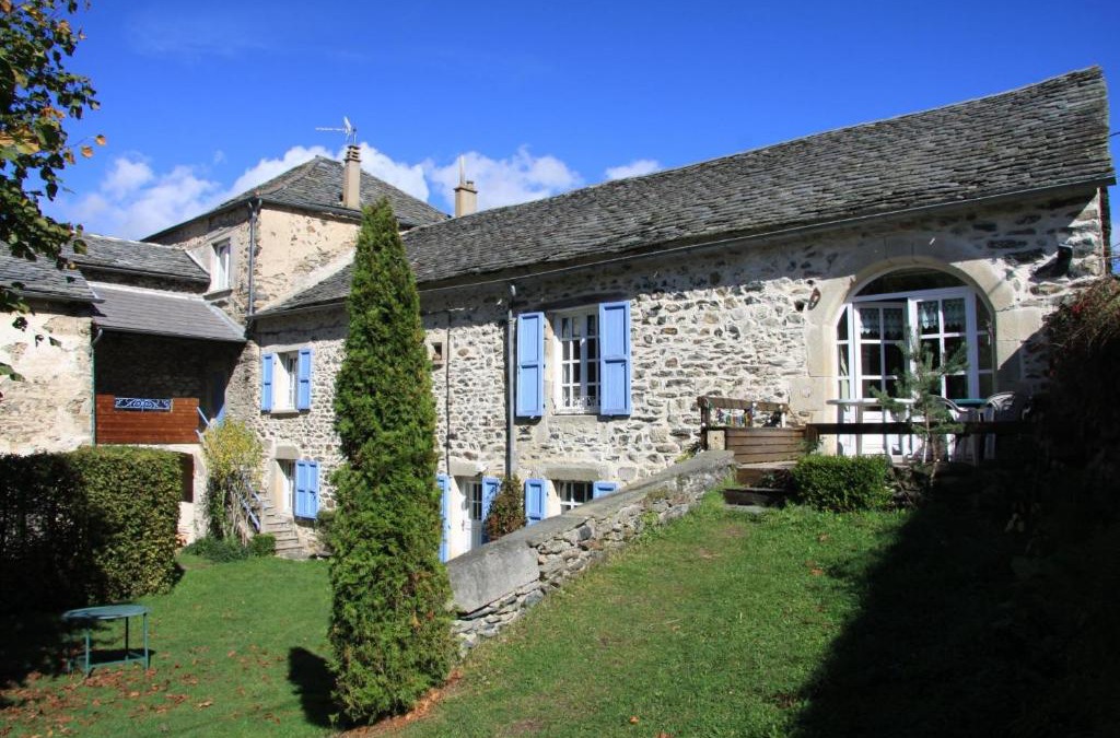 Saint-Hostien House | La Parenthese insolite