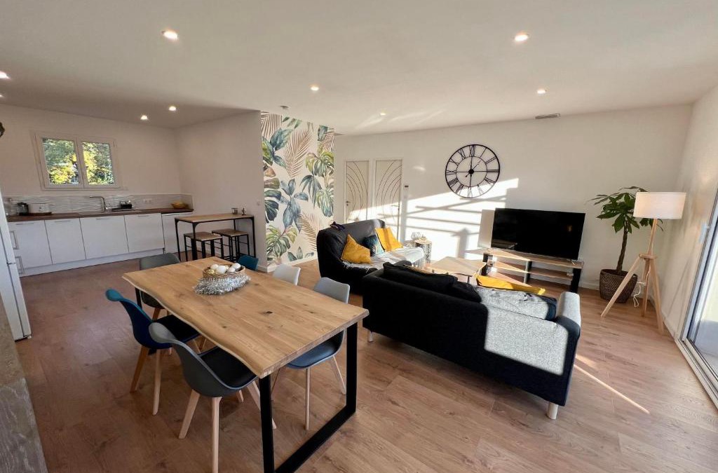 Saint-Clement-de-Riviere Apartment | la Pascaline