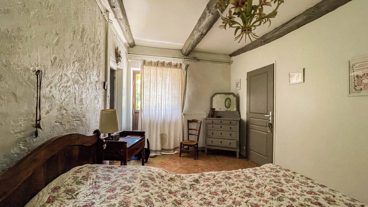 Rochegude Bed & Breakfast | La Pause dans les vignes. near Mont Ventoux, Orange, Vaison and Grignan