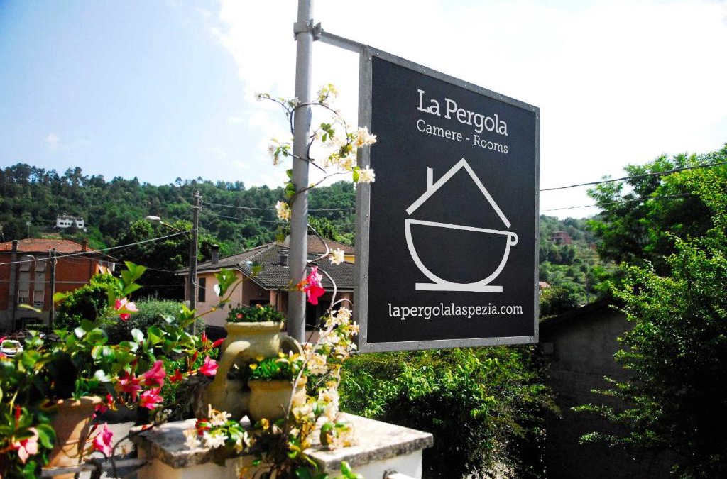 Piano di Valeriano-Bottagna House | La Pergola Private Parking