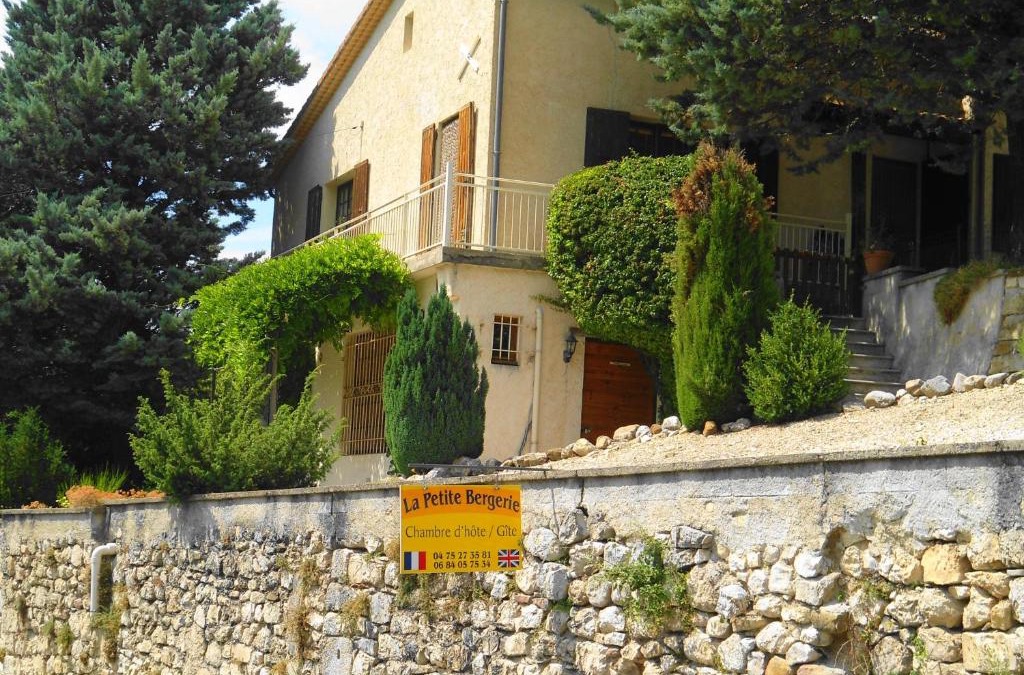 Rottier House | La Petite Bergerie in Drôme Provençale