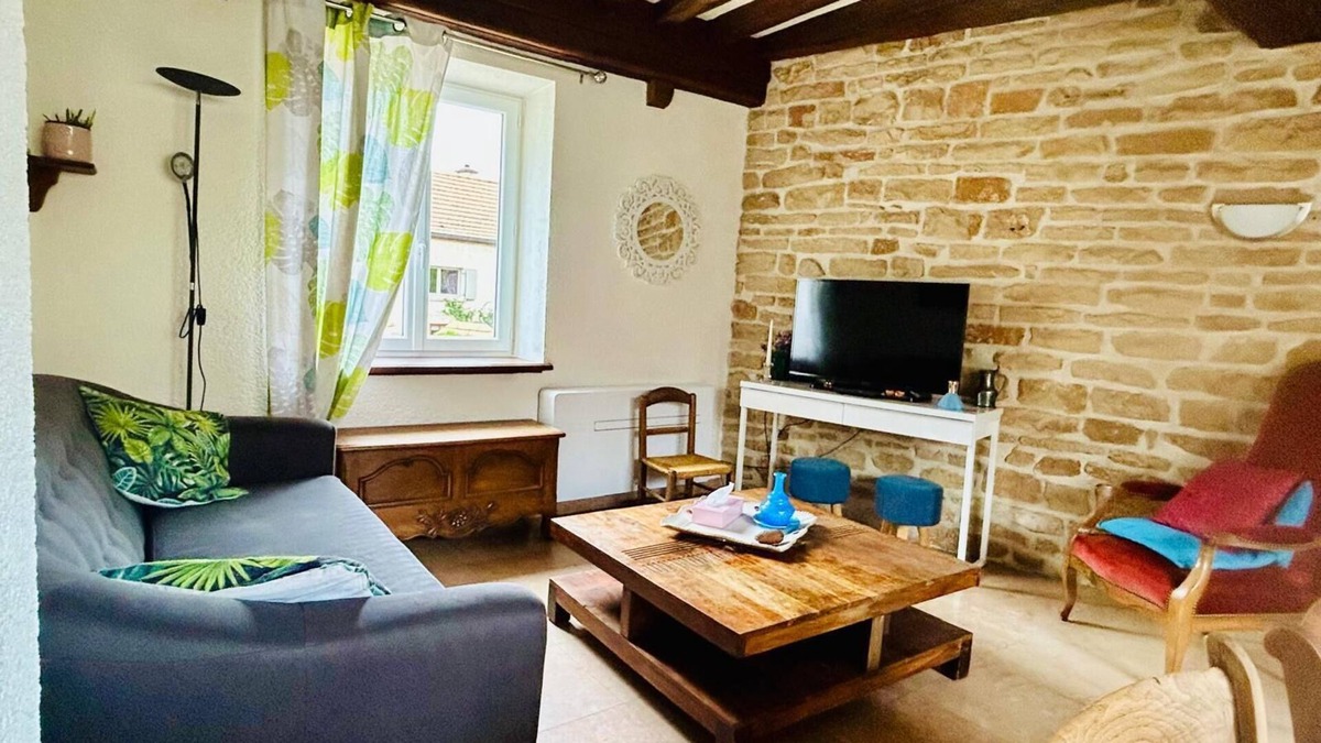 Meloisey House | La petite Bourguignonne 10 minutes from Beaune, Pets allowed